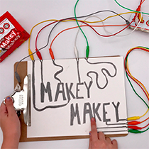 CONDUCTIVIDAD DE MATERIALES PROGRAMANDO CON MAKEY MAKEY